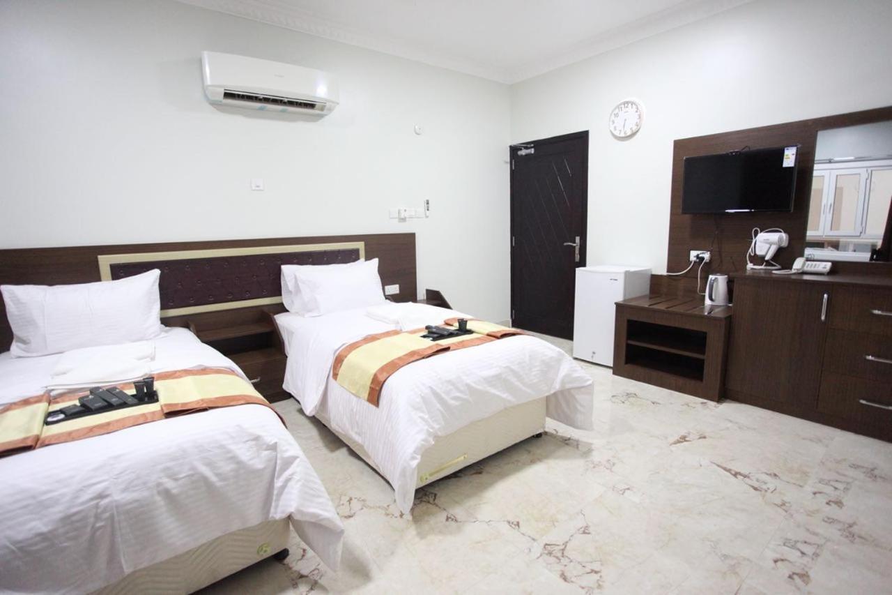 Almanzel Hotel Apartments 무스카트 외부 사진