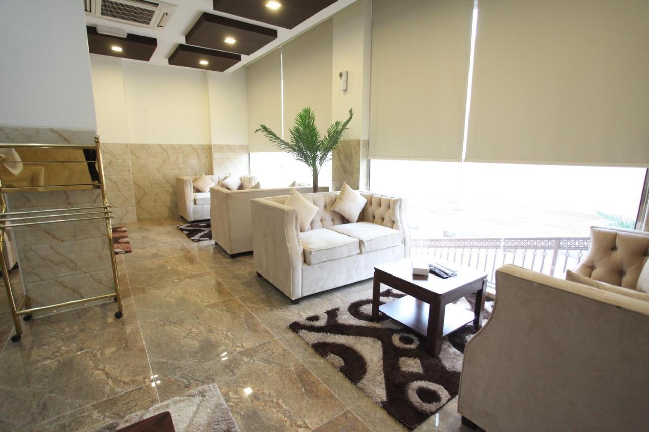 Almanzel Hotel Apartments 무스카트 외부 사진