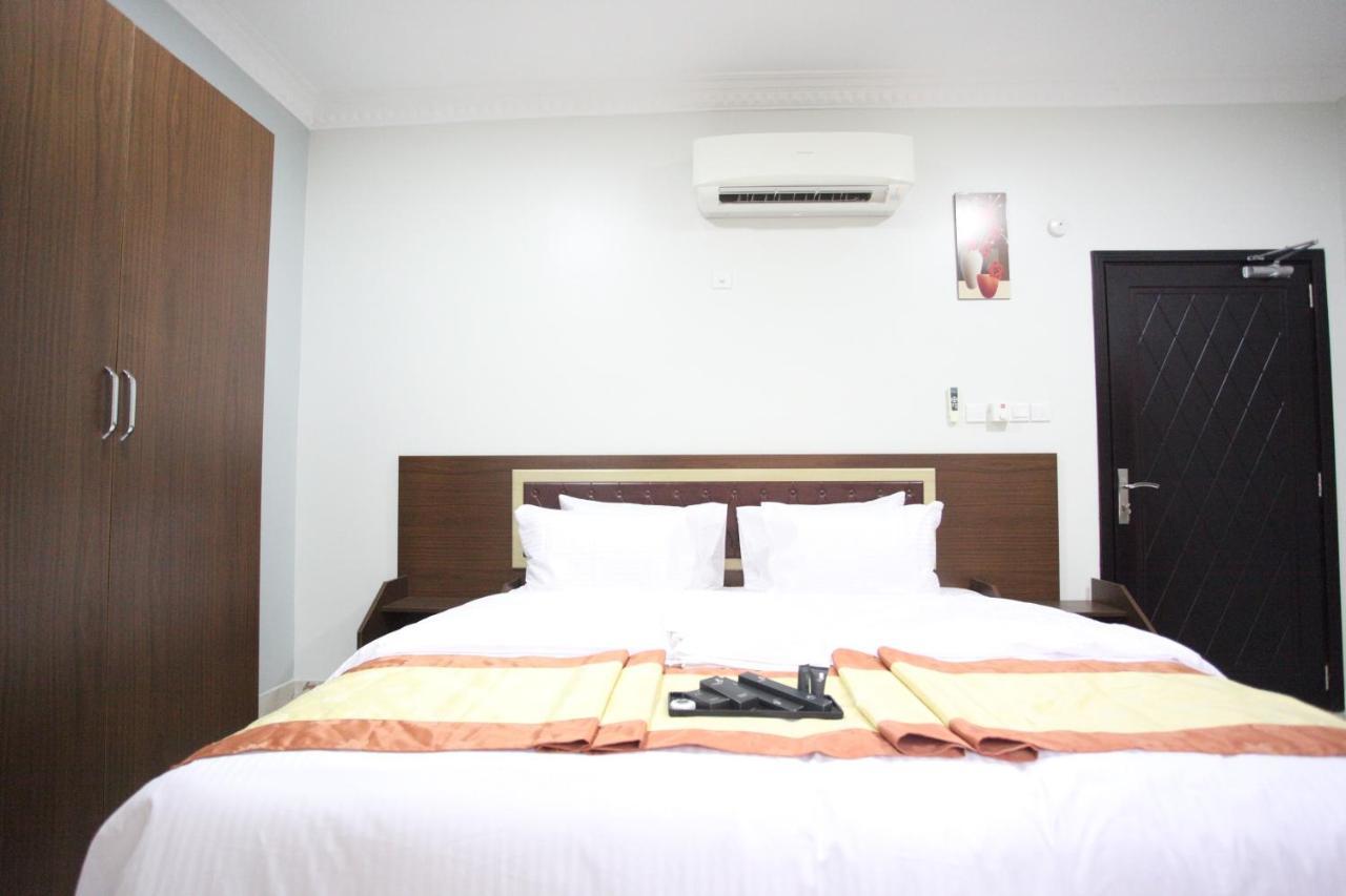 Almanzel Hotel Apartments 무스카트 외부 사진